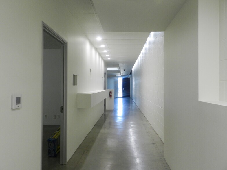 More Photos Of 1311 Broadway, Santa Monica Office For Lease