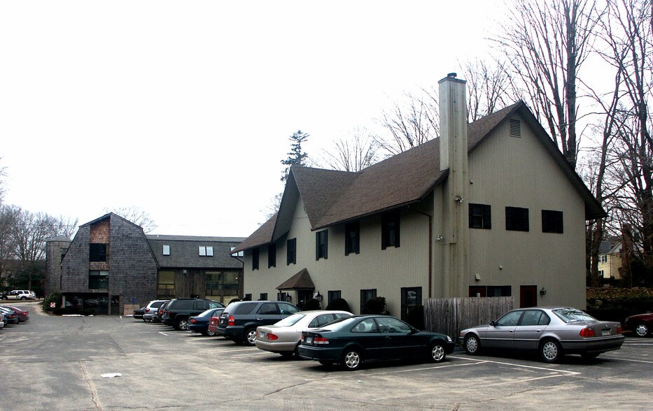 More Photos Of 196 Danbury Rd, Wilton Office For Sale