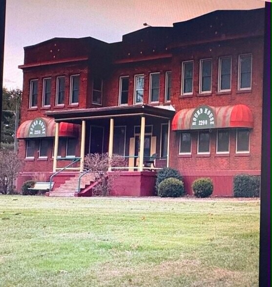 More Photos Of 2200 Terminal St, Niles Warehouse For Sale