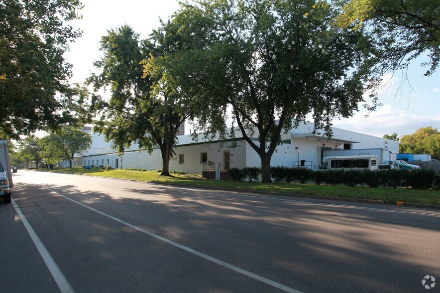 More Photos Of 2233 49th Ave N, Minneapolis Warehouse For Sale