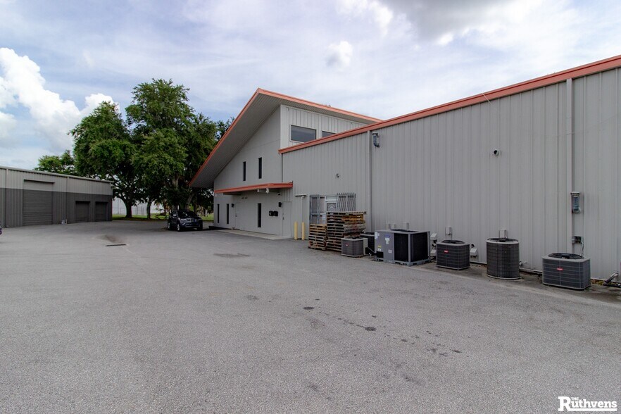 More Photos Of 4100 Recker Hwy, Winter Haven Warehouse For Lease