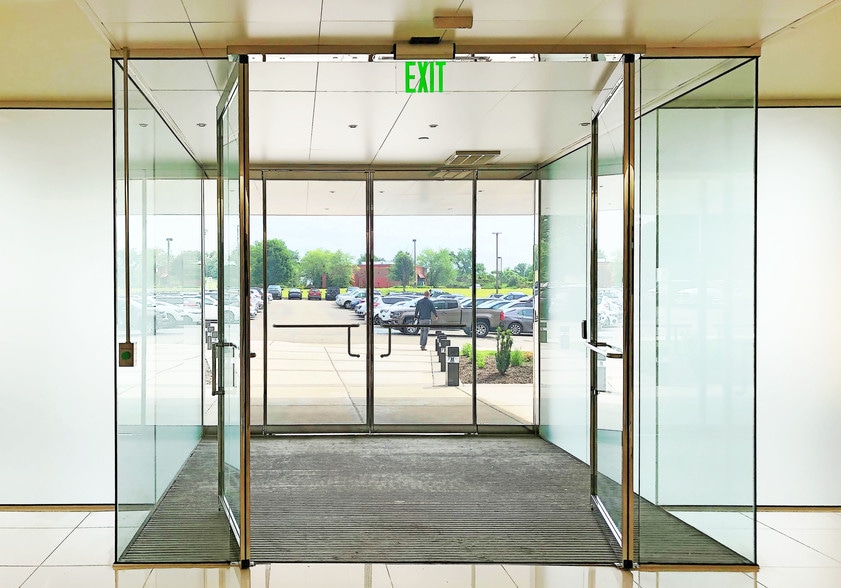 More Photos Of 1000 Gamma Dr, Pittsburgh Office For Sale
