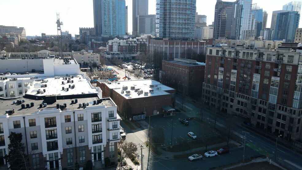 More Photos Of 231 N Graham St, Charlotte Freestanding For Sale