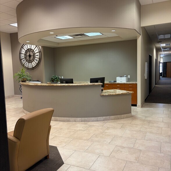 More Photos Of 1115 E Cottonwood Ln, Casa Grande Office For Lease