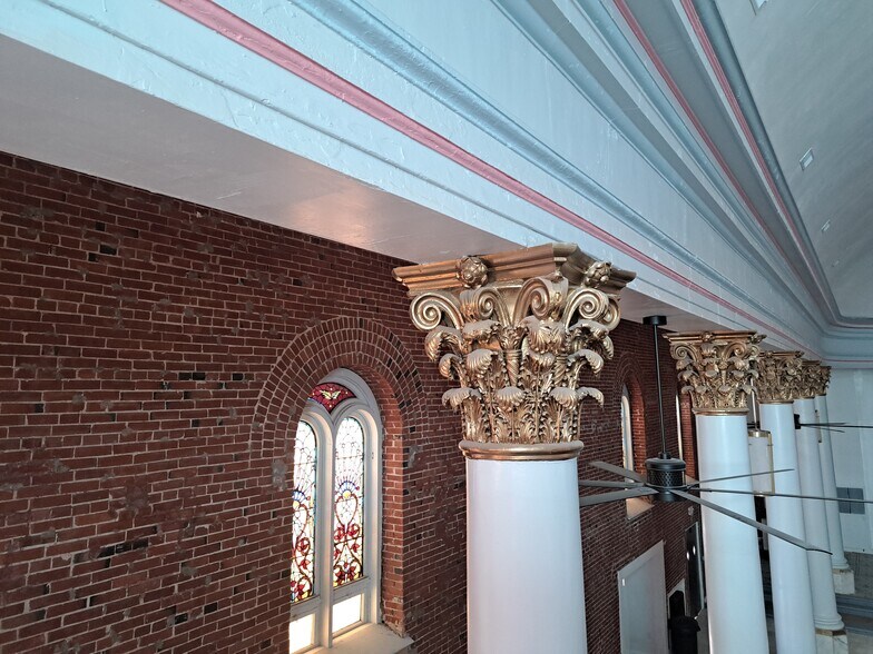 More Photos Of 1935 Sidney St, Saint Louis Religious Facility For Lease