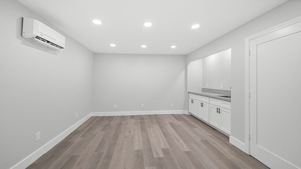 More Photos Of 2209 Highway 3, Dickinson Office Residential For Sale