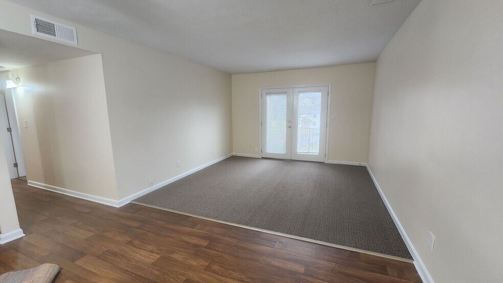 More Photos Of 7300-7310 Southside Dr, Louisville Apartments For Sale