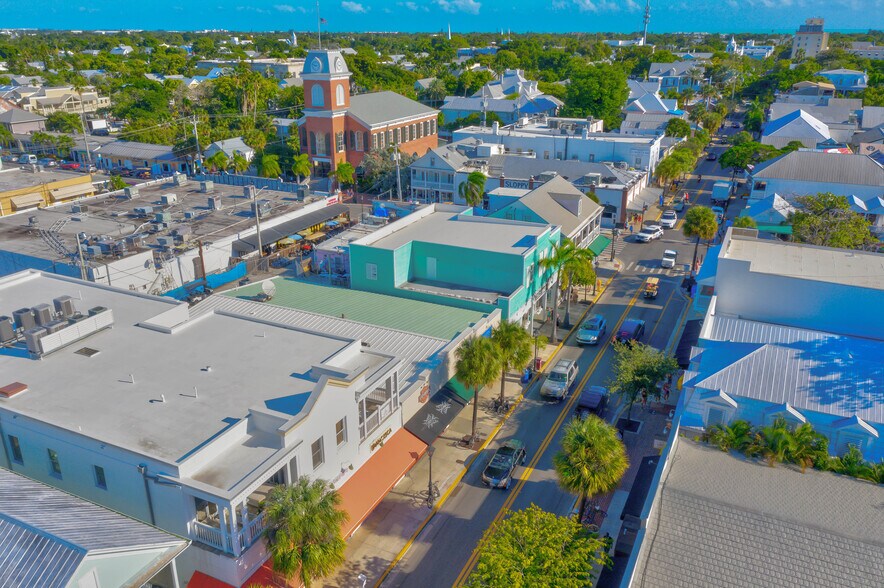 More Photos Of 117 Duval St, Key West Storefront Retail Residential For Lease