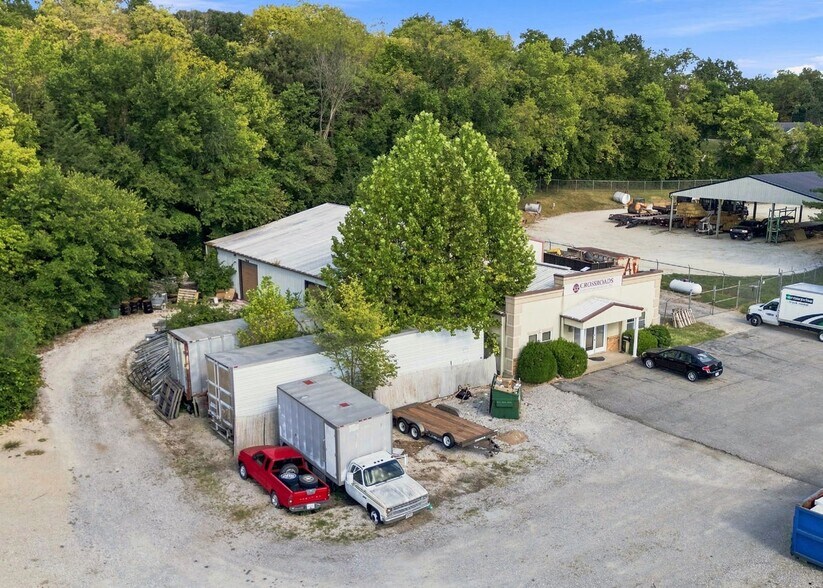 More Photos Of 1736 Flint Hill Park Ln, Wentzville Warehouse For Sale