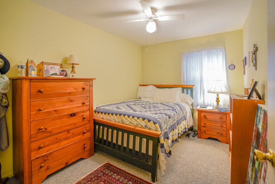 More Photos Of 610 S Cedar Ln, Upper Darby Office Residential For Sale