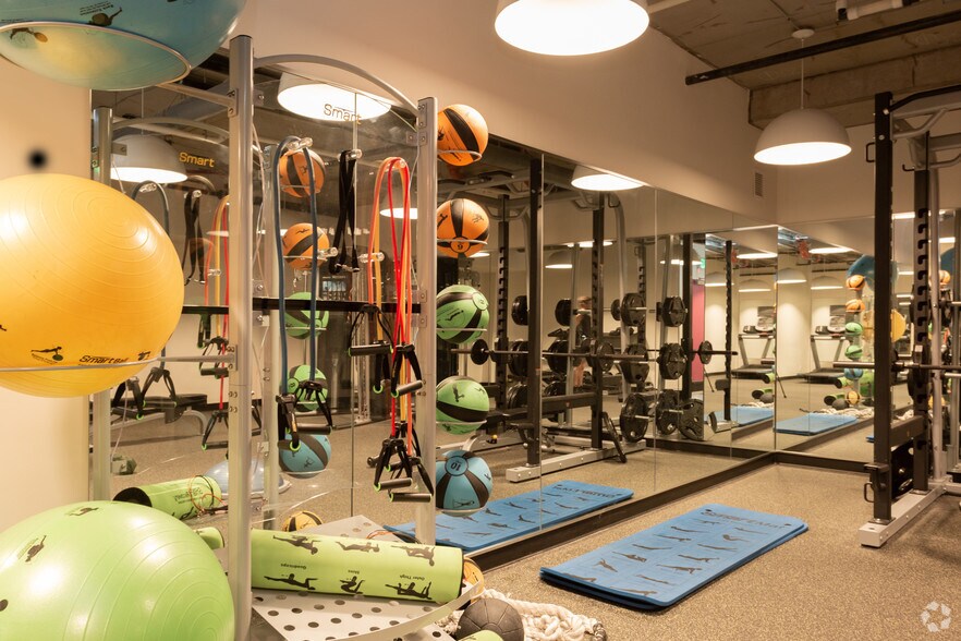 More Photos Of 718 Rainier Ave S, Seattle Apartments For Lease