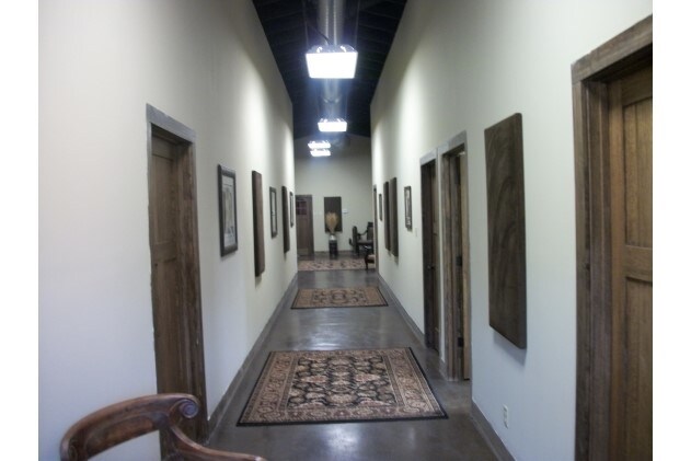 More Photos Of 621 N Main St, Grapevine Office For Sale