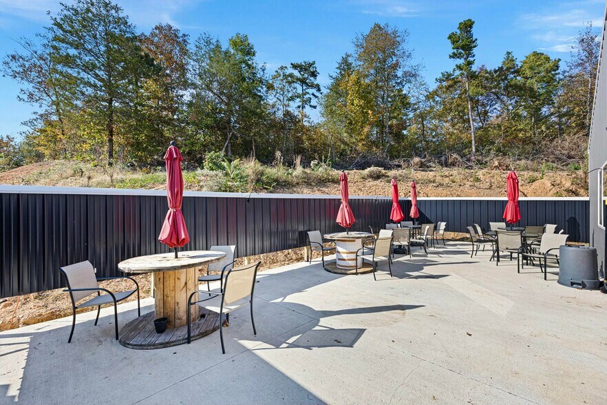 More Photos Of 9559 Co 5440 Rd rd, Ozone Restaurant For Sale