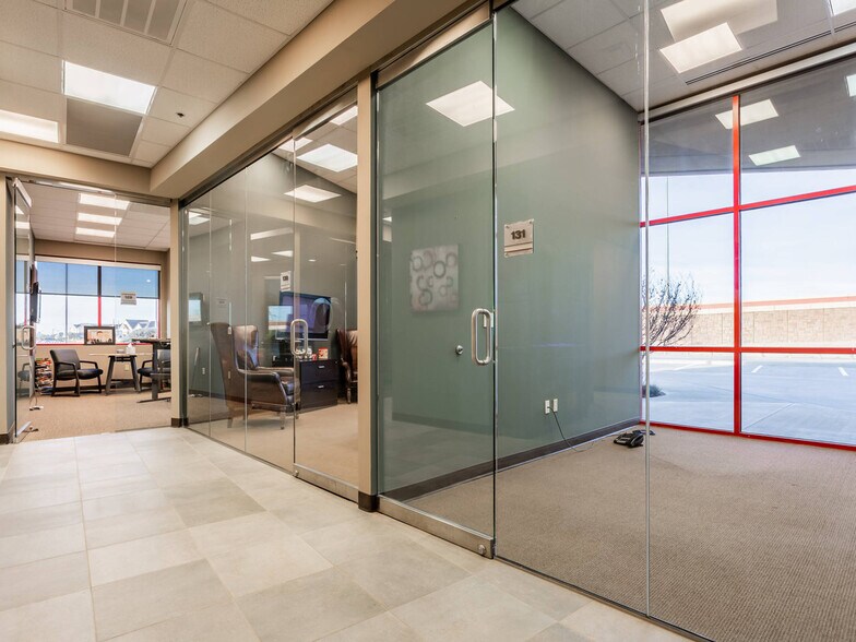More Photos Of 5001 W Loop 289, Lubbock Office For Lease