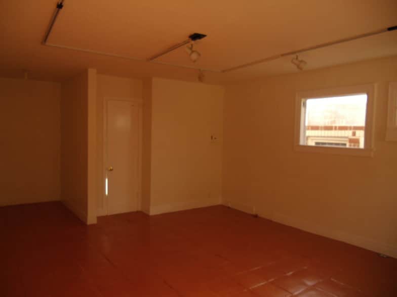 More Photos Of 517 Ocean Front Walk, Venice Storefront Retail Office For Lease