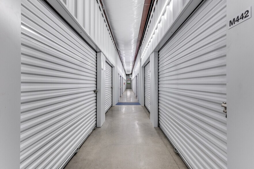 More Photos Of 1908 Farm to Market Rd, Crowley Self Storage For Lease