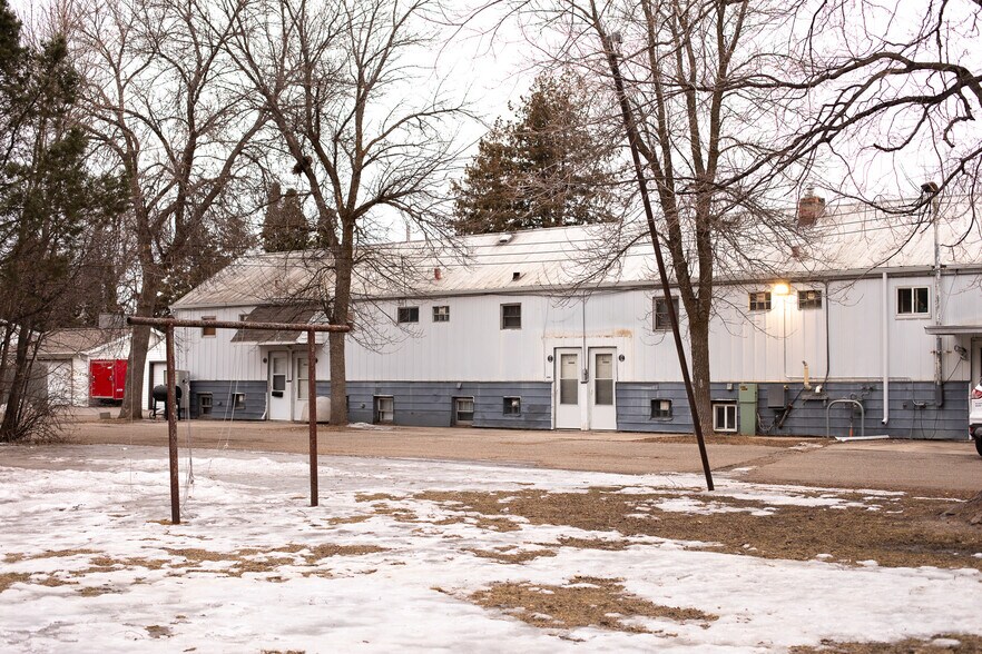 More Photos Of 1220 N Front St, Crookston Apartments For Sale