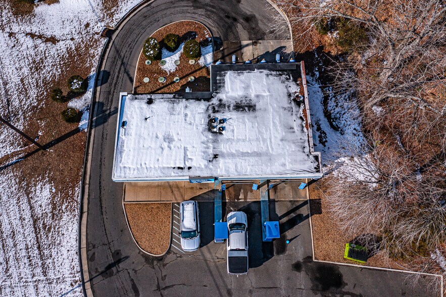 More Photos Of 516 14th st, West Point Carwash For Sale