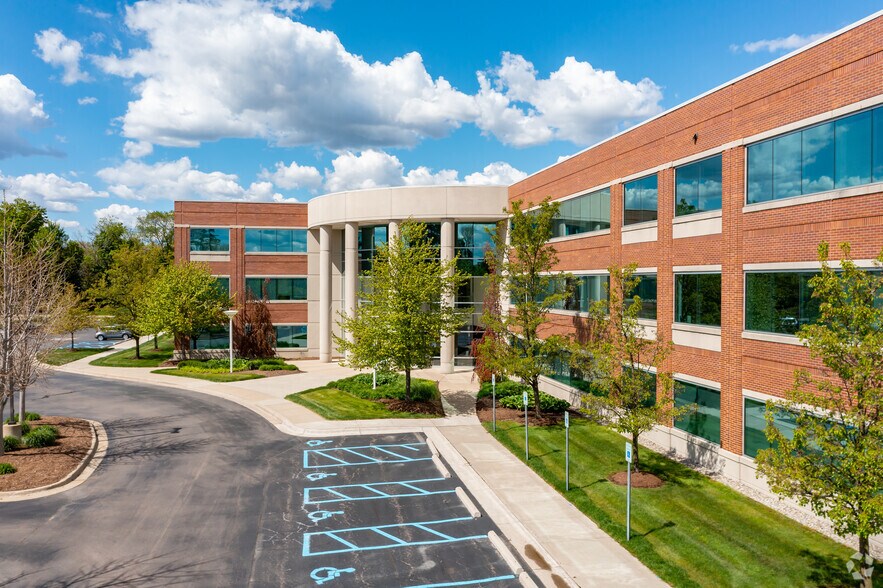 More Photos Of 27555 Executive Dr, Farmington Hills Office For Lease