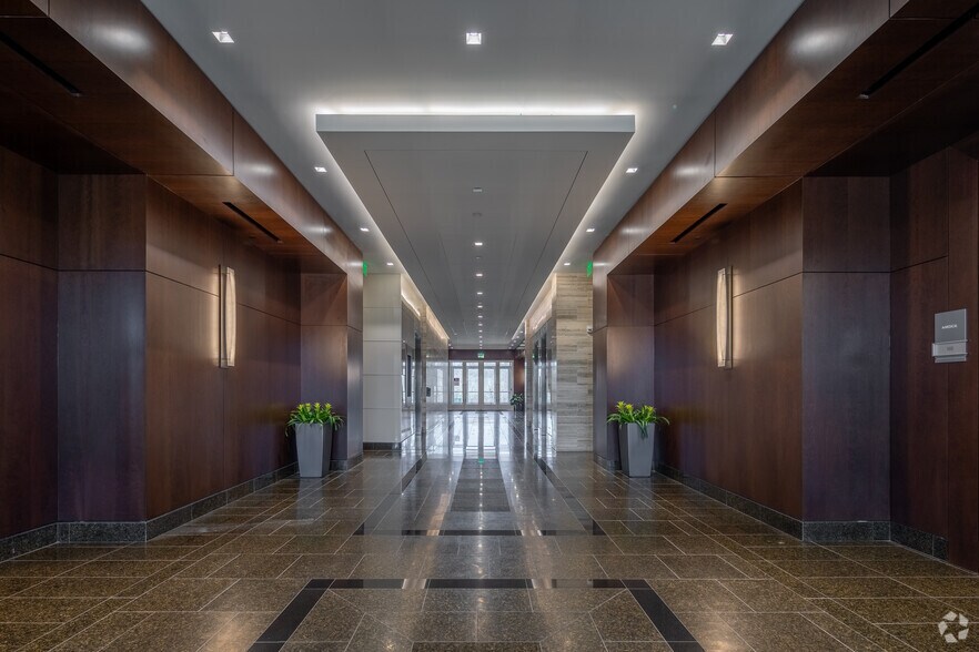 More Photos Of 4037 Rural Plains Cir, Franklin Office For Lease