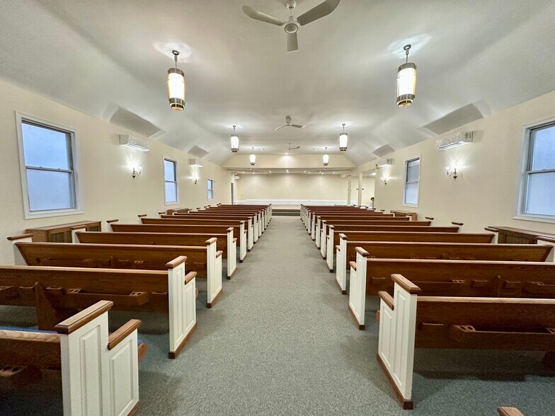 More Photos Of 346 Denison St, Baltimore Religious Facility For Sale