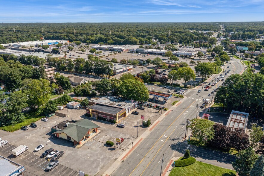 More Photos Of 2049 Middle Country Rd, Centereach General Retail For Sale