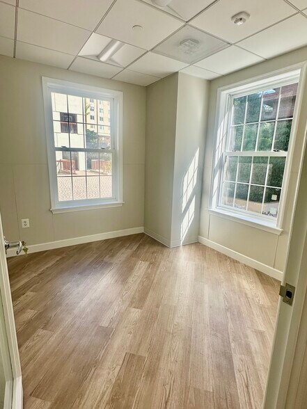 More Photos Of 4600 N Park Ave, Chevy Chase Medical For Lease