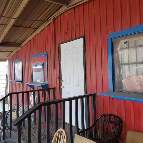 More Photos Of 6728 Cullen Blvd, Houston Freestanding For Sale