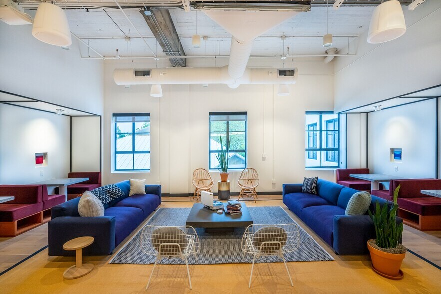 More Photos Of 830 NE Holladay St, Portland Coworking Space