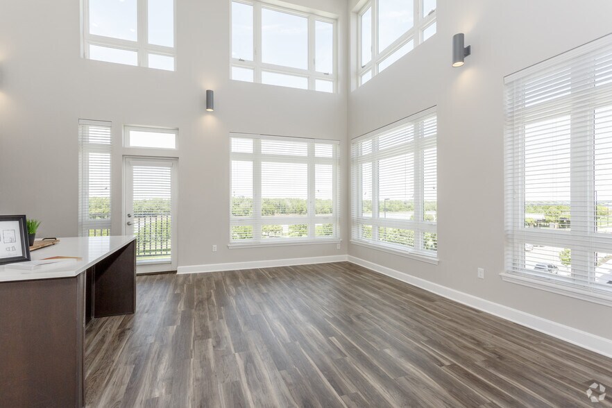More Photos Of 1000 Berkley Pky, Kansas City Apartments For Sale