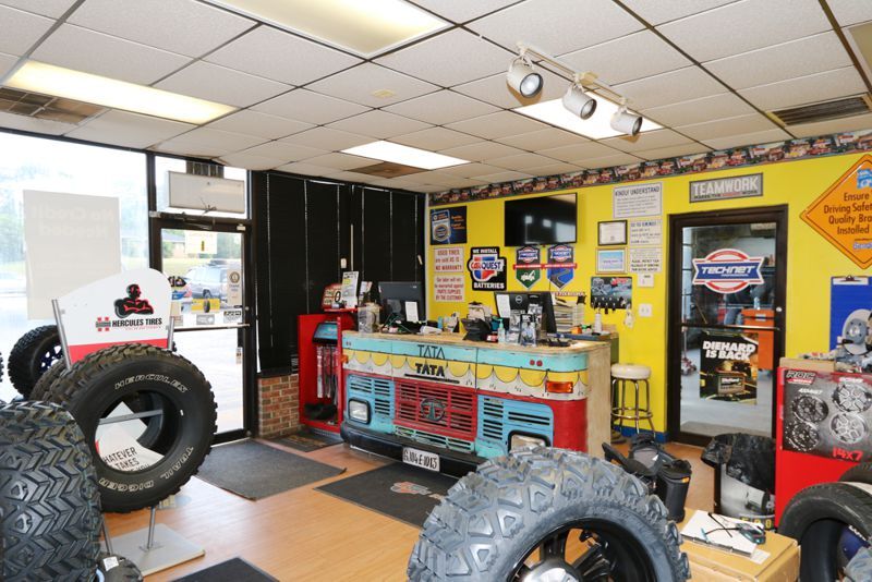 More Photos Of 14730 E Wade Hampton Blvd, Greer Auto Repair For Lease