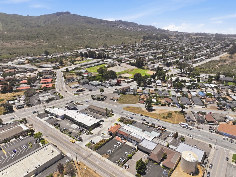 More Photos Of 2131 10th St, Los Osos General Retail For Sale