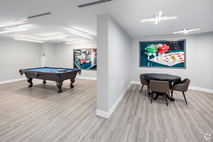 More Photos Of 5 Zappacosta Dr, Toronto Apartments For Lease