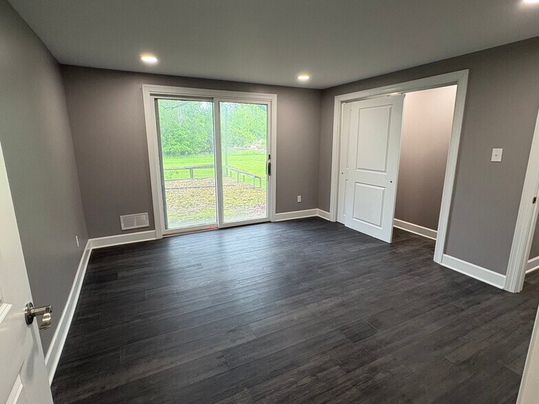 More Photos Of 4050 Ridge Lea Rd, Amherst Office For Lease