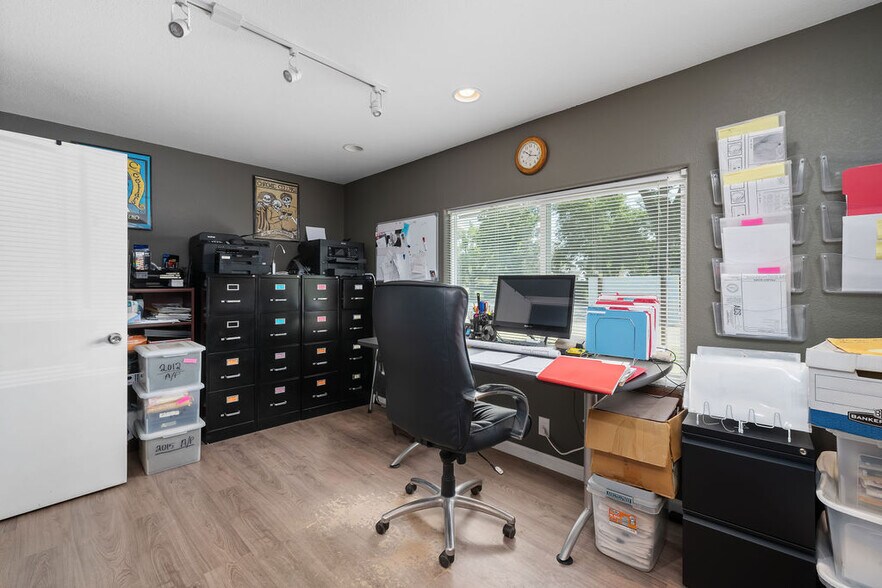 More Photos Of 1680 El Camino Real, Atascadero Office For Sale