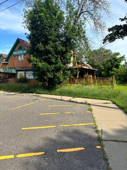More Photos Of 3631 NW Bridge St, Saint Francis Restaurant For Sale