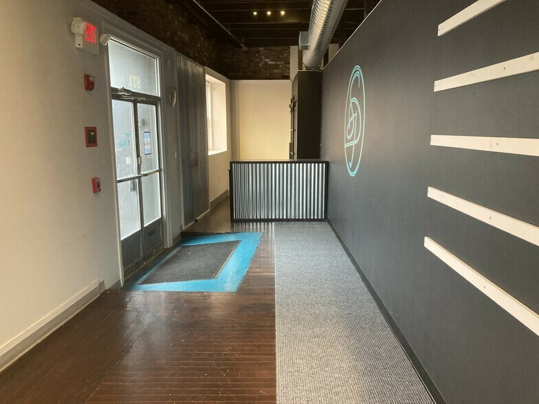 More Photos Of 871 Washington St, Braintree Storefront Retail Office For Lease