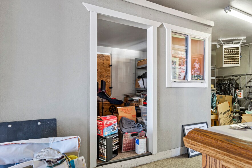 More Photos Of 1157 S Main St, Cedar City Auto Repair For Sale