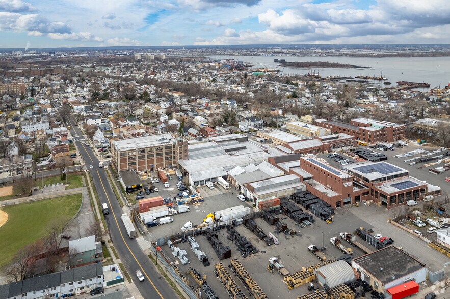 More Photos Of 175 Lake Ave, Staten Island Warehouse For Sale