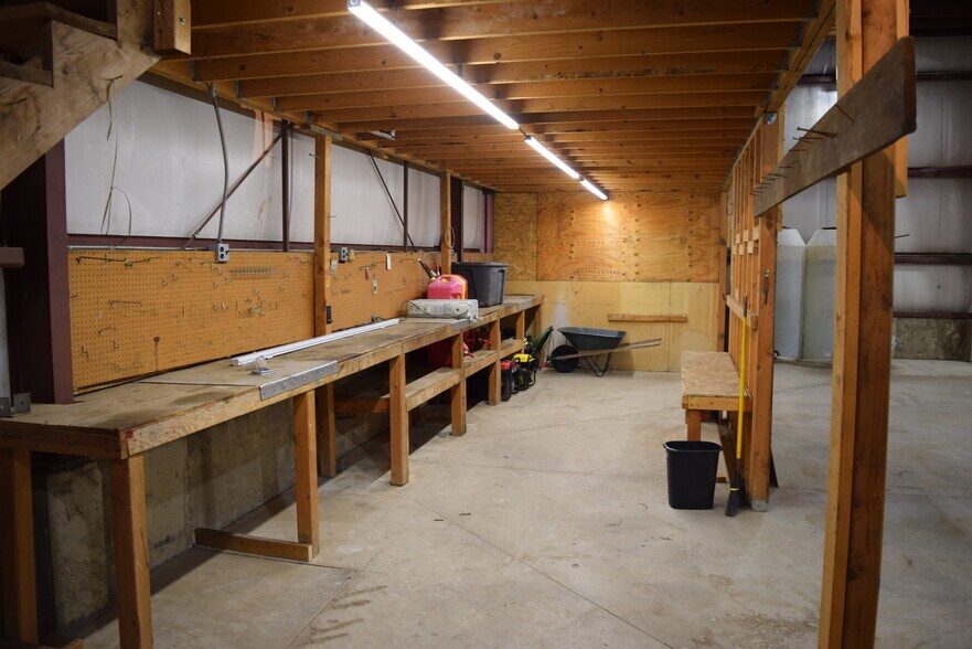 More Photos Of 9054 US Highway 285, Morrison Warehouse For Lease