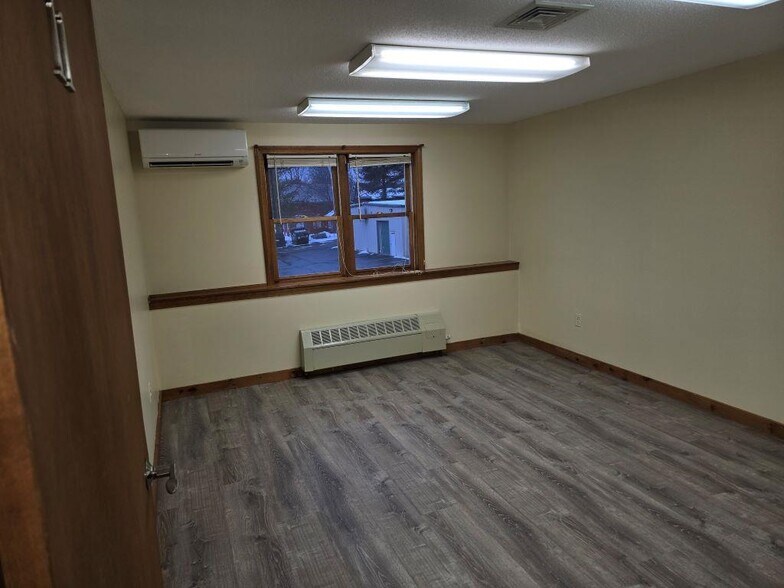 More Photos Of 223 Main St, Charlestown Storefront Retail Office For Lease