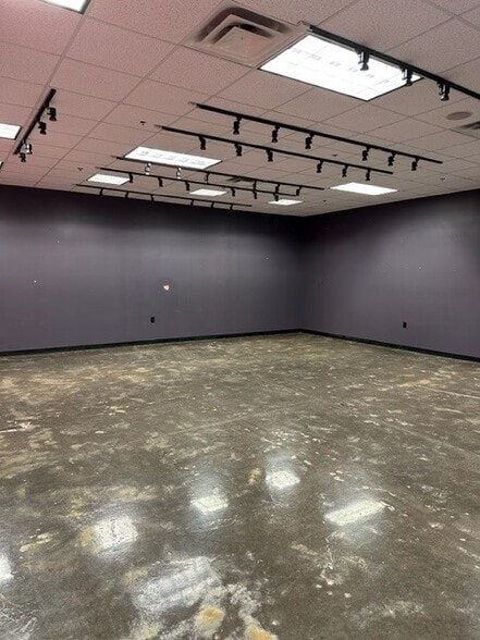 More Photos Of 2500-2544 Ridgeway Ave, Rochester Unknown For Lease