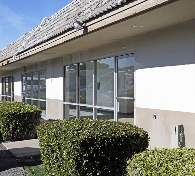 More Photos Of 3855 S Valley View Blvd, Las Vegas Auto Repair For Lease