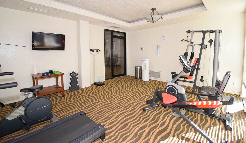 More Photos Of 250 Municipal Dr, Richardson Hotel For Sale