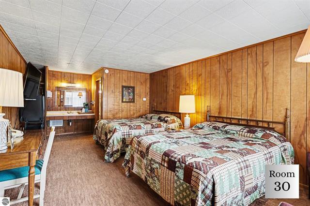 More Photos Of 1100 E Bay St, East Tawas Hotel For Sale