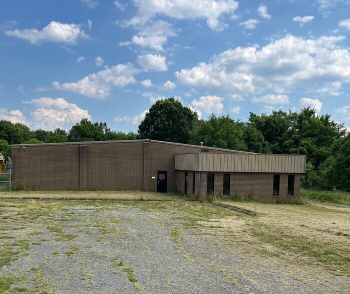 Primary Photo Of 510 Broome Rd, Greensboro Manufacturing For Lease