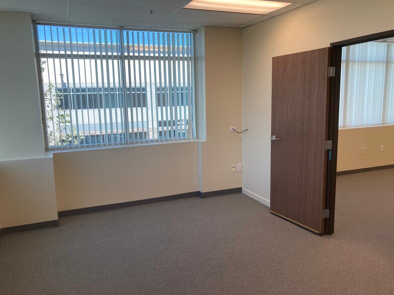 More Photos Of 11981 Jack Benny Dr, Rancho Cucamonga Warehouse For Lease