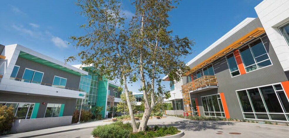 More Photos Of 4800 Alla Rd, Los Angeles Coworking Space
