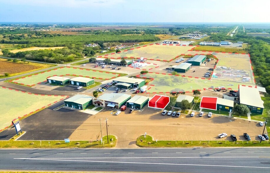 Primary Photo Of 2811 W Expressway 83, La Feria Flex For Lease