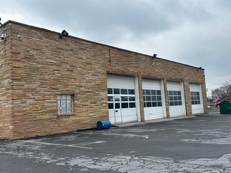 More Photos Of 8977 Williamsport Pike, Falling Waters Warehouse For Sale